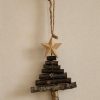 petit sapin à suspendre en bois