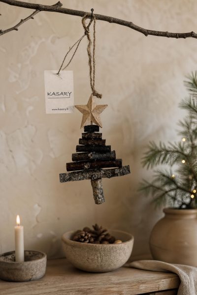 petit sapin à suspendre en bois